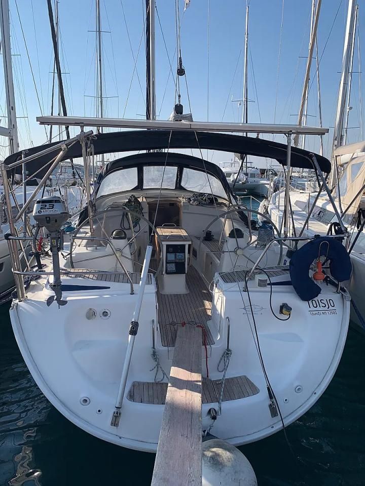 Bavaria 42 Toisjo — Sailing Yacht Charter