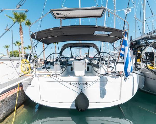Beneteau Oceanis 40.1 Little Antonis — Sailing Yacht Charter