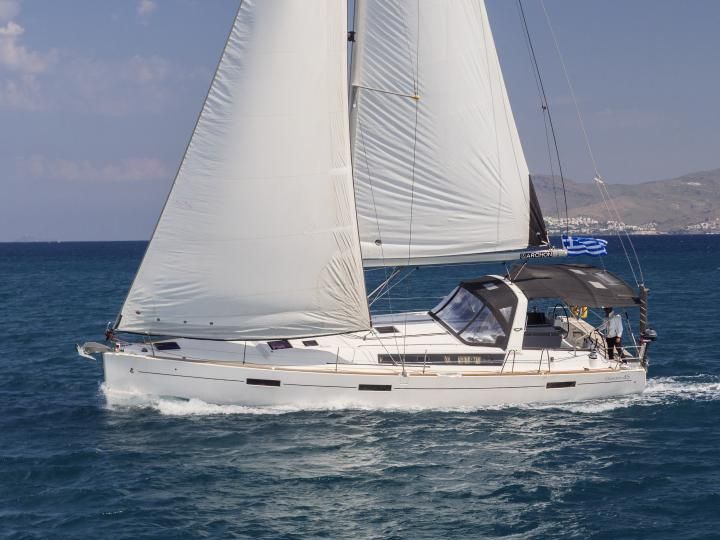 Beneteau Oceanis 45 Callidora — Sailing Yacht Charter