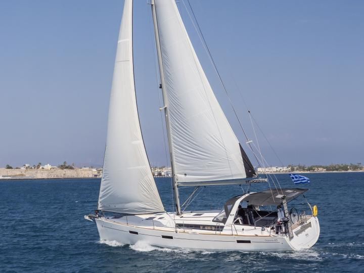 Beneteau Oceanis 45 Stella — Sailing Yacht Charter
