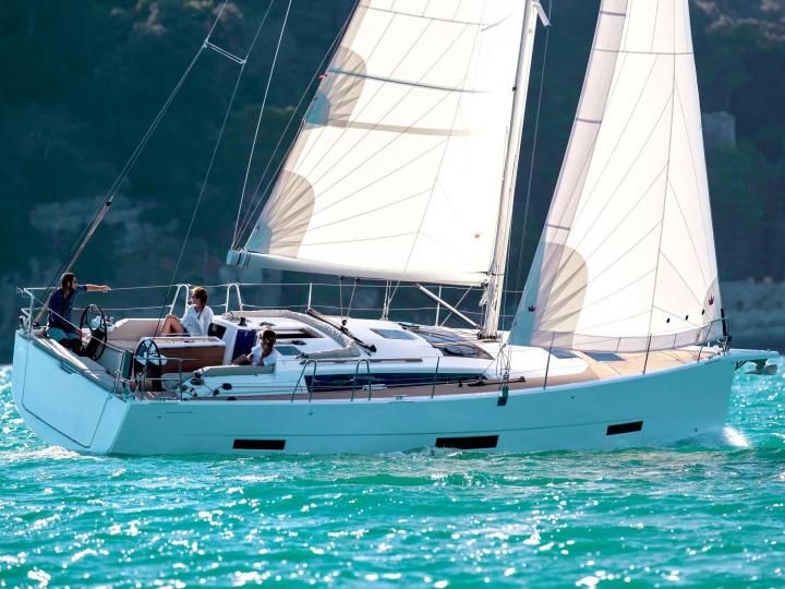 Dufour 390 Grand Large Ino — Sailing Yacht Charter