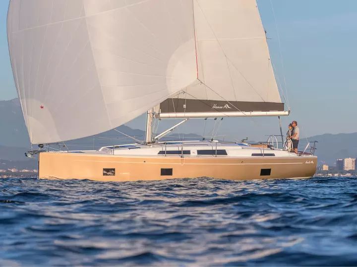 Hanse 418 Themisto — Sailing Yacht Charter