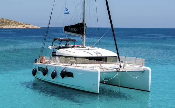 Lagoon 40 Destiny — Catamaran Charter
