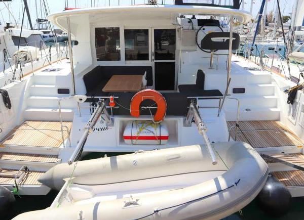 Lagoon 40 Nereus — Catamaran Charter