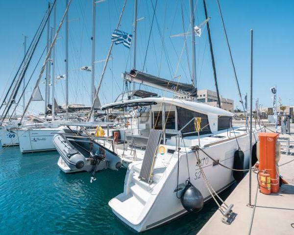 Lagoon 400 S2 Utopia — Catamaran Charter