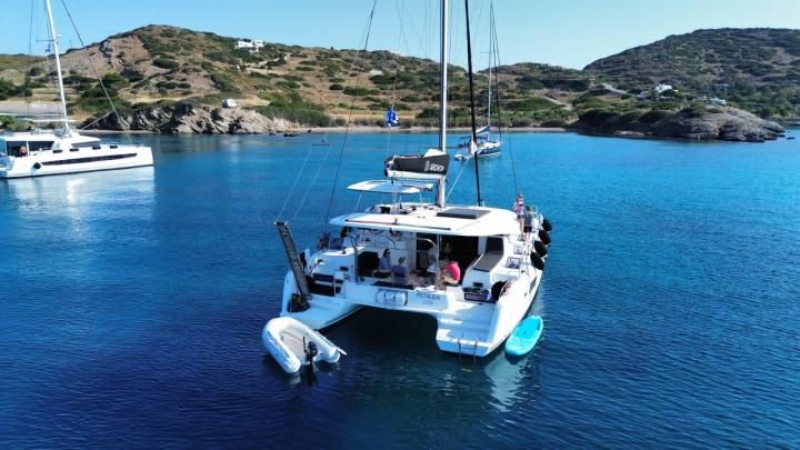 Lagoon 42 Petalida — Catamaran Charter