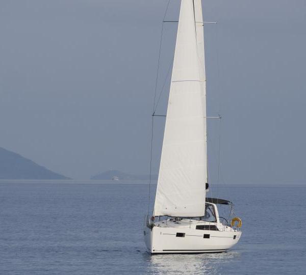 Oceanis 41.1 Nafsika — Sailing Yacht Charter