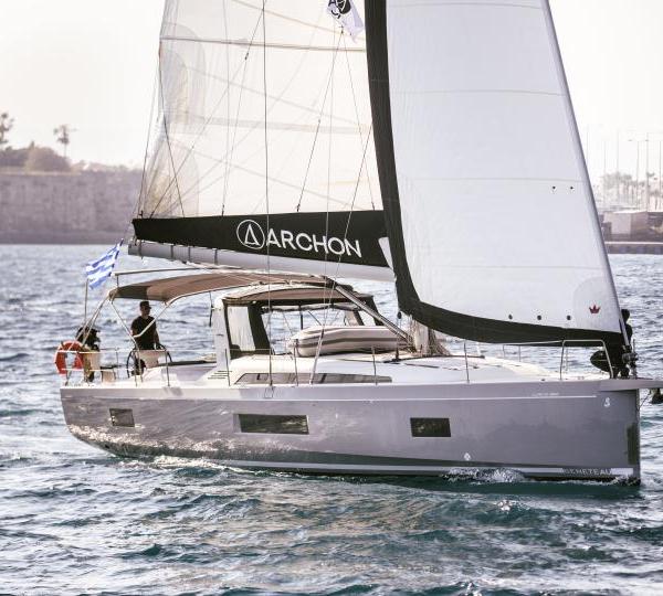 Oceanis 51.1 Lupo Di Mare — Sailing Yacht Charter