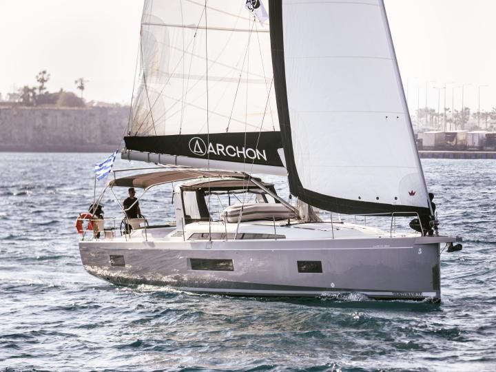 Oceanis 51.1 Lupo Di Mare — Sailing Yacht Charter