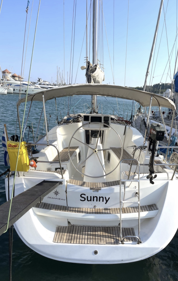 Sun Odyssey 36i Sunny — Sailing Yacht Charter
