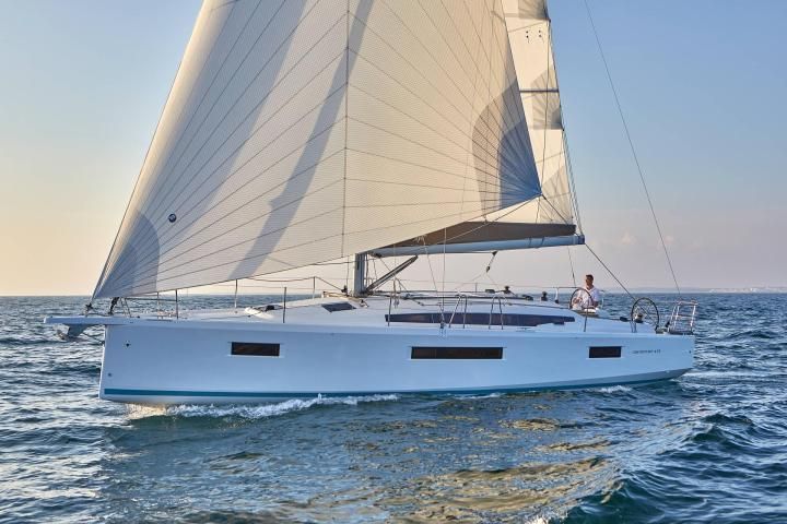 Sun Odyssey 410 Evelina — Sailing Yacht Charter