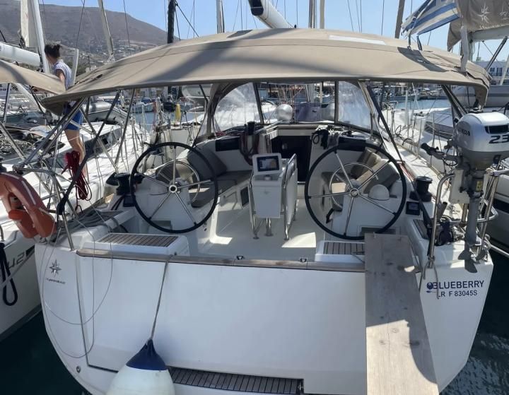 Sun Odyssey 419 Blueberry — Sailing Yacht Charter