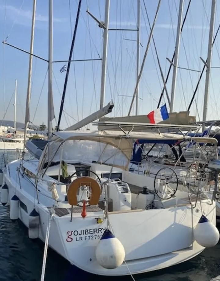 Sun Odyssey 440 Gojiberry — Sailing Yacht Charter