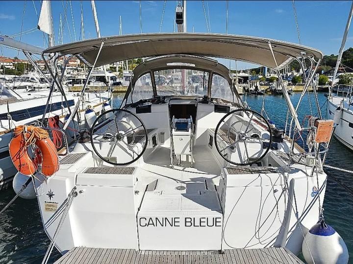 Sun Odyssey 449 Canne Bleue — Sailing Yacht Charter
