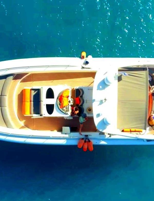 Semi-Private Top-Rated Swimming Trip — 4 Hours All Inclusive