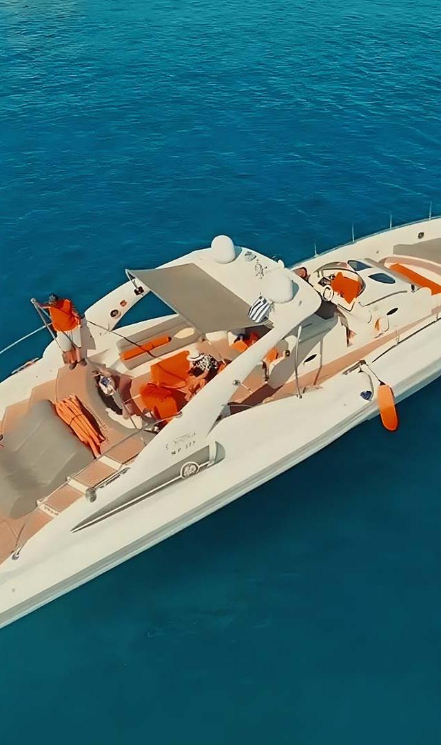 Half-Day Private Cruise (4 Hours) — Phantom Power Rib — photo 2